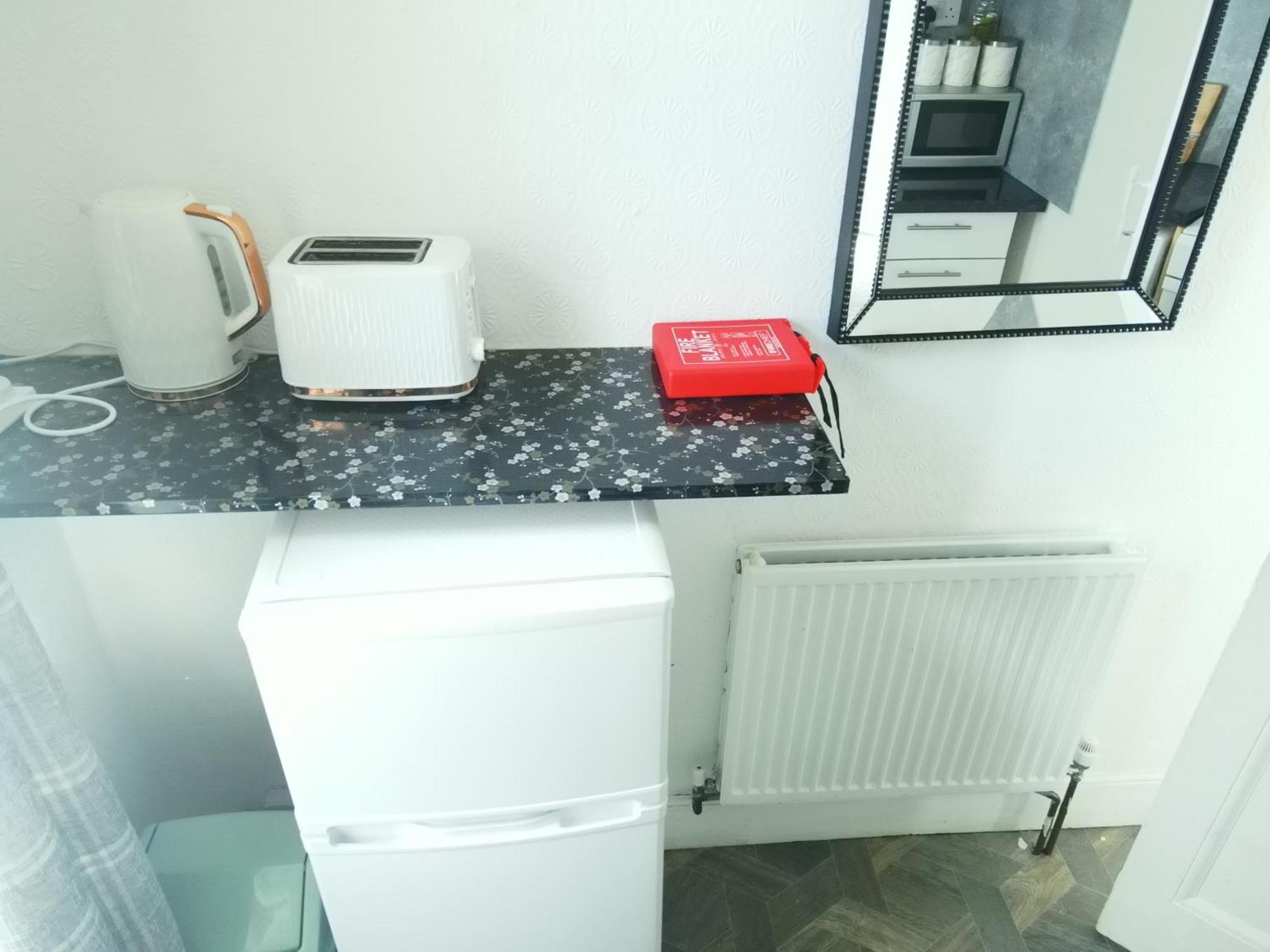 Service Accommodation 2 Bed Room Apartment In Newport South Wales Near Celtic Manor Icc Wales 외부 사진