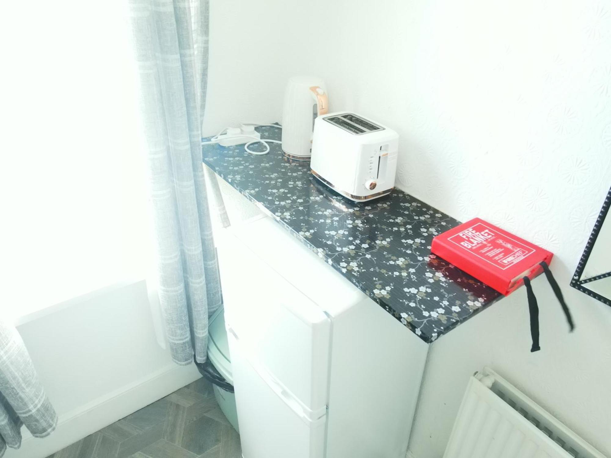 Service Accommodation 2 Bed Room Apartment In Newport South Wales Near Celtic Manor Icc Wales 외부 사진