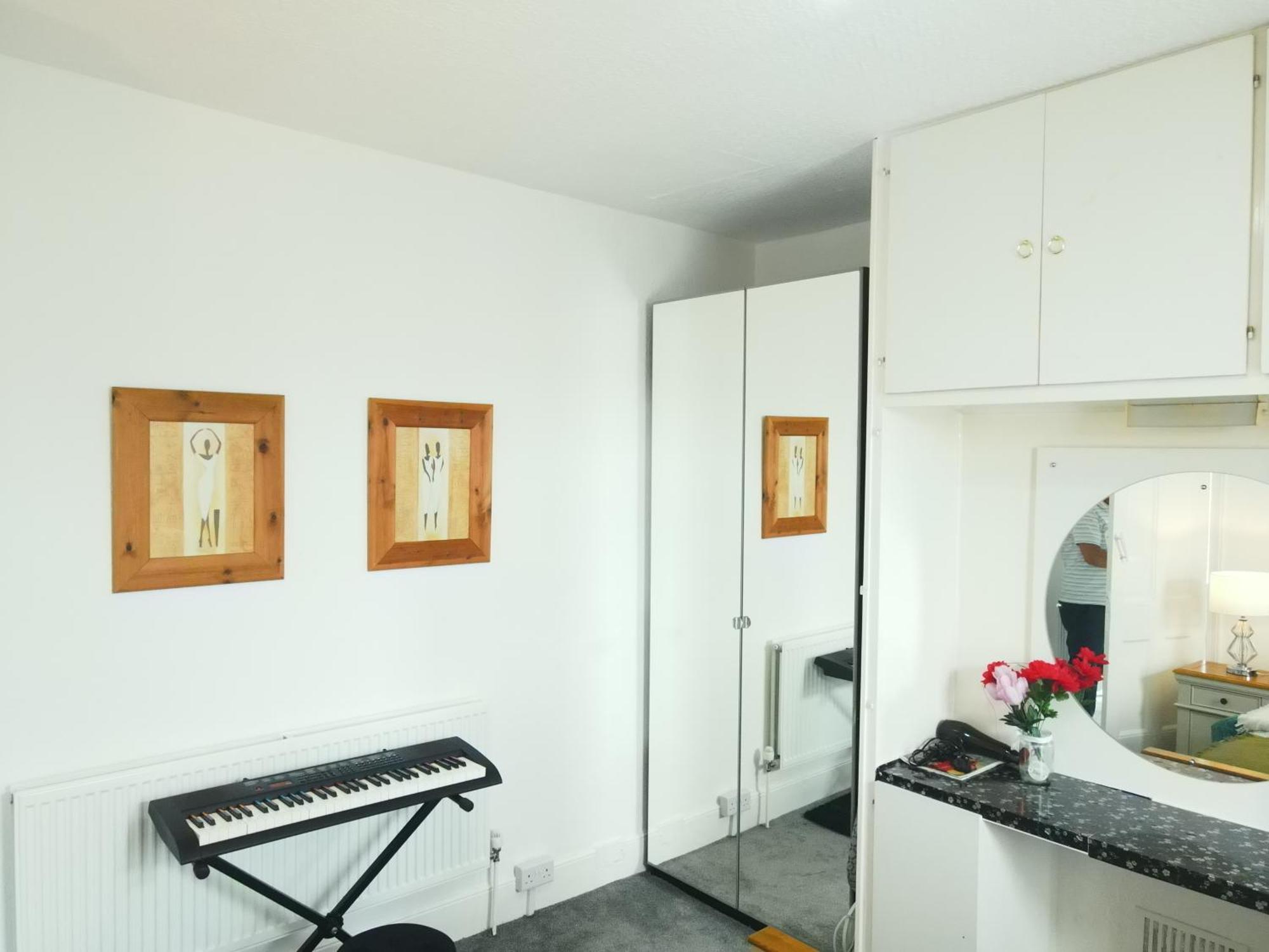 Service Accommodation 2 Bed Room Apartment In Newport South Wales Near Celtic Manor Icc Wales 외부 사진
