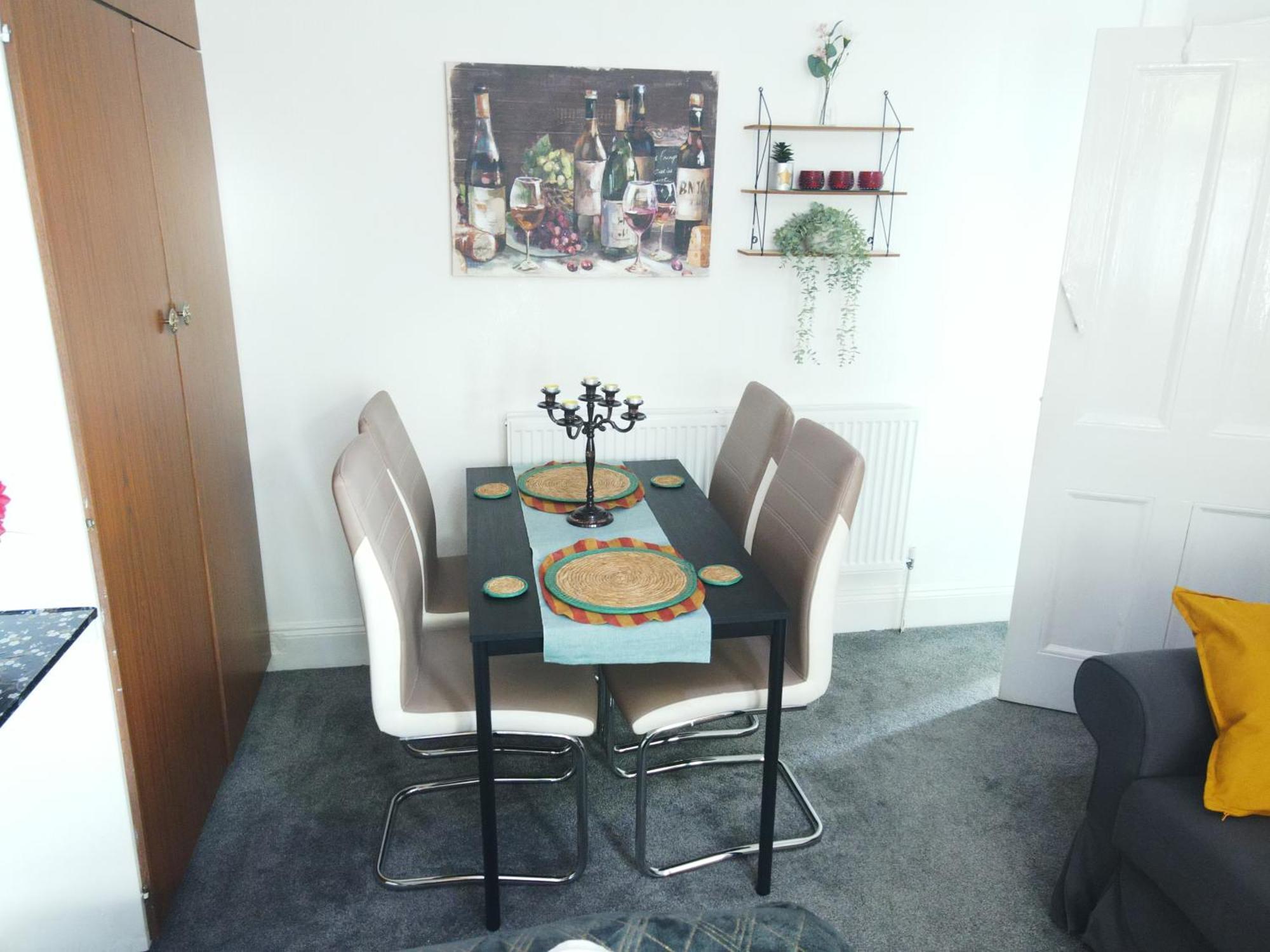 Service Accommodation 2 Bed Room Apartment In Newport South Wales Near Celtic Manor Icc Wales 외부 사진