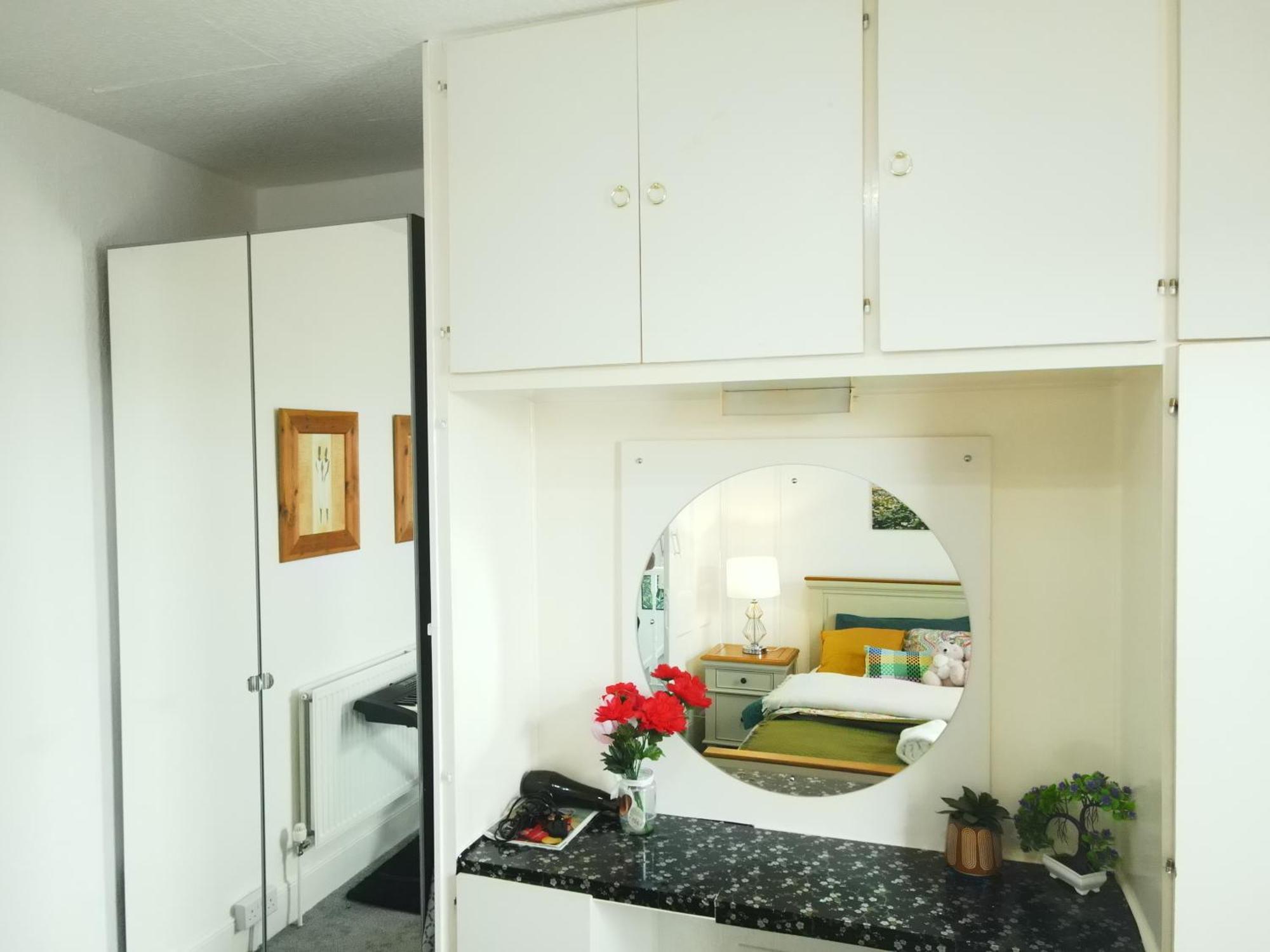 Service Accommodation 2 Bed Room Apartment In Newport South Wales Near Celtic Manor Icc Wales 외부 사진